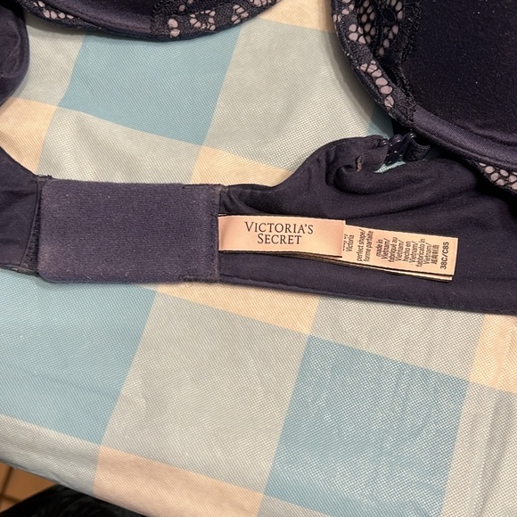 VS bra - Picture 4 of 4